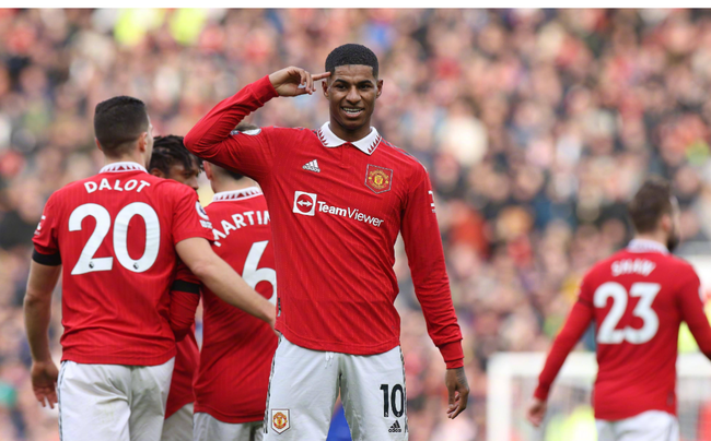 在密切关注 在密切关注